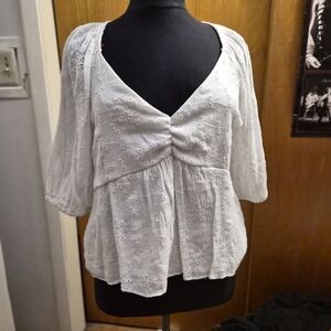 Sofia by Sofia Vergara White Eyelet Blouse